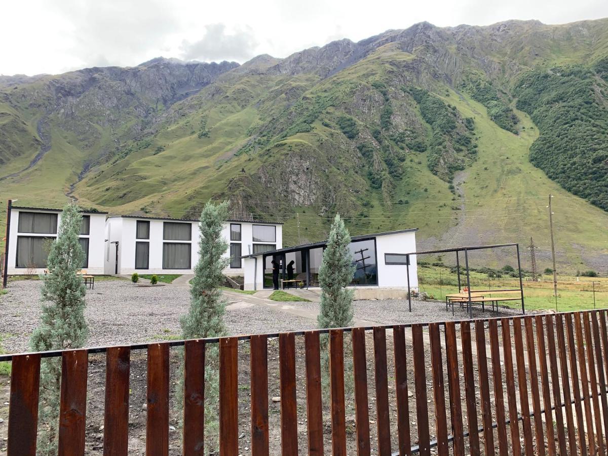 Krebuli Hotel Kazbegi Exterior foto
